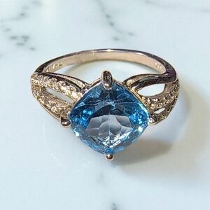 Swiss Blue Topaz, White Topaz & Sterling Silver Triple Shank Ring Brand New